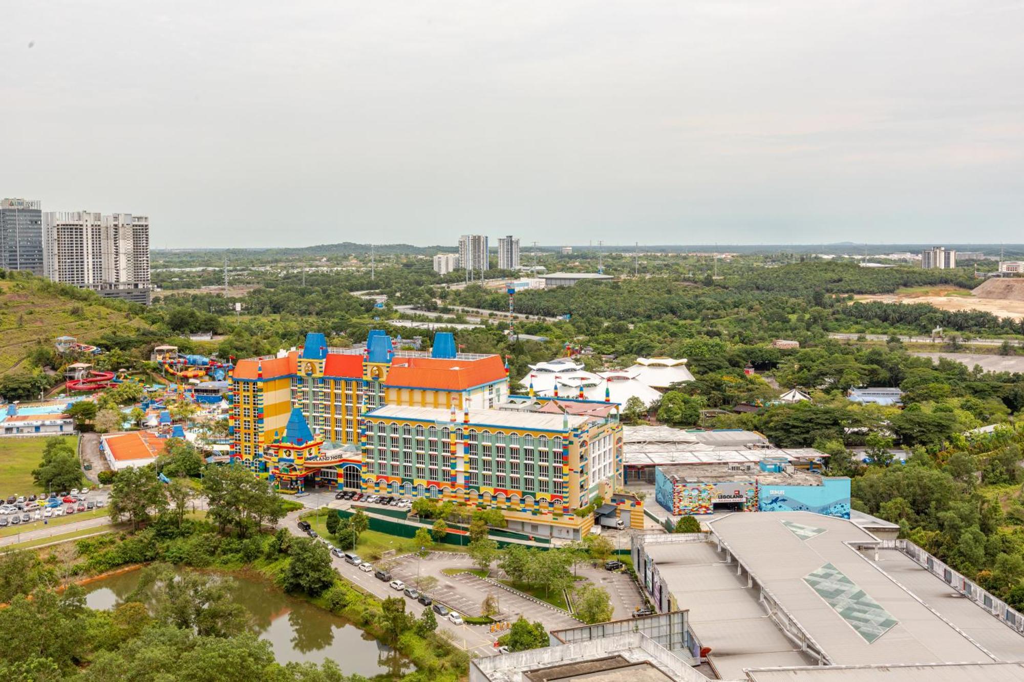 Hostahome Suites At Afiniti Residence Walk To Legoland Nusajaya  Luaran gambar