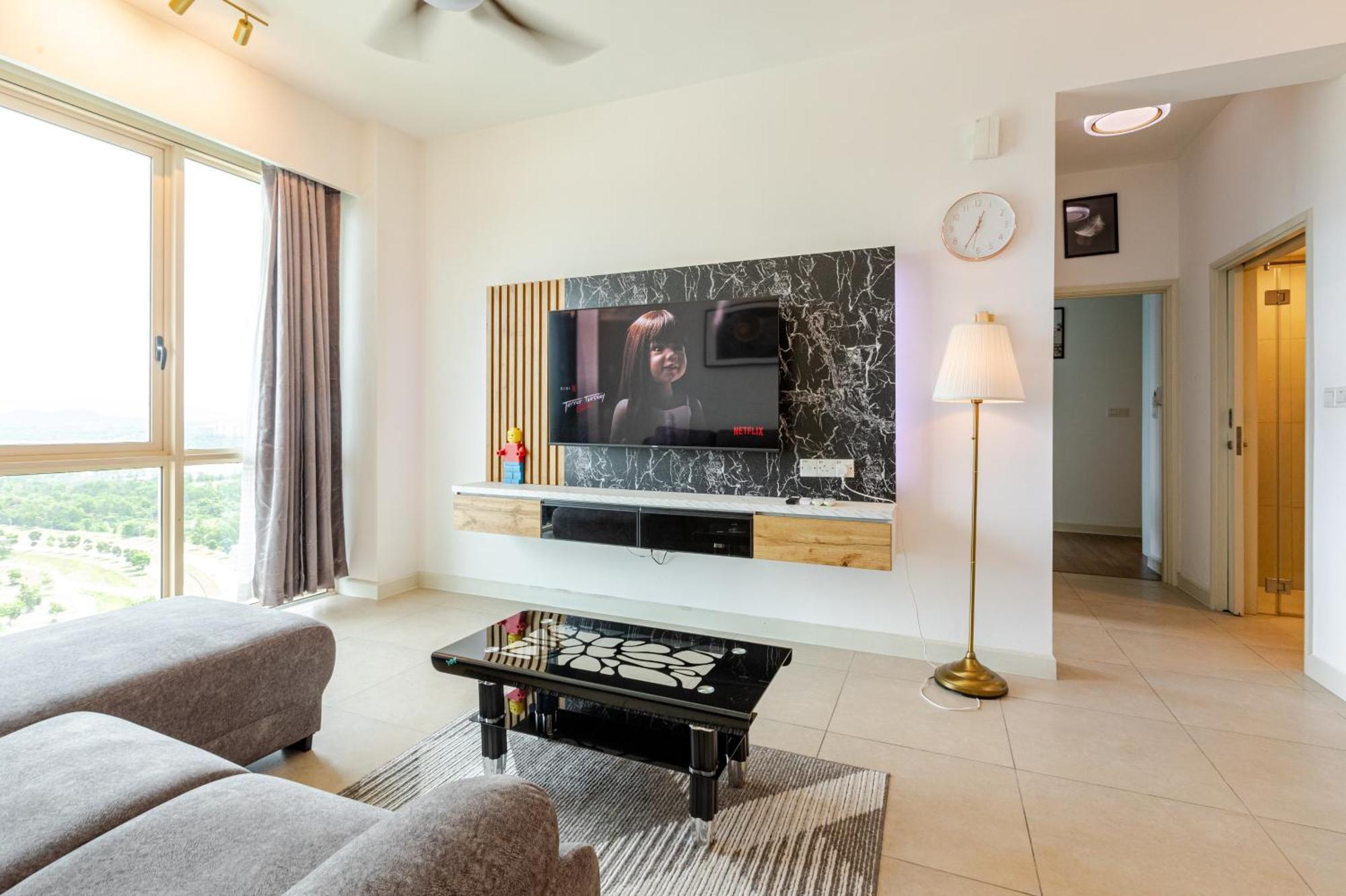 Hostahome Suites At Afiniti Residence Walk To Legoland Nusajaya  Luaran gambar