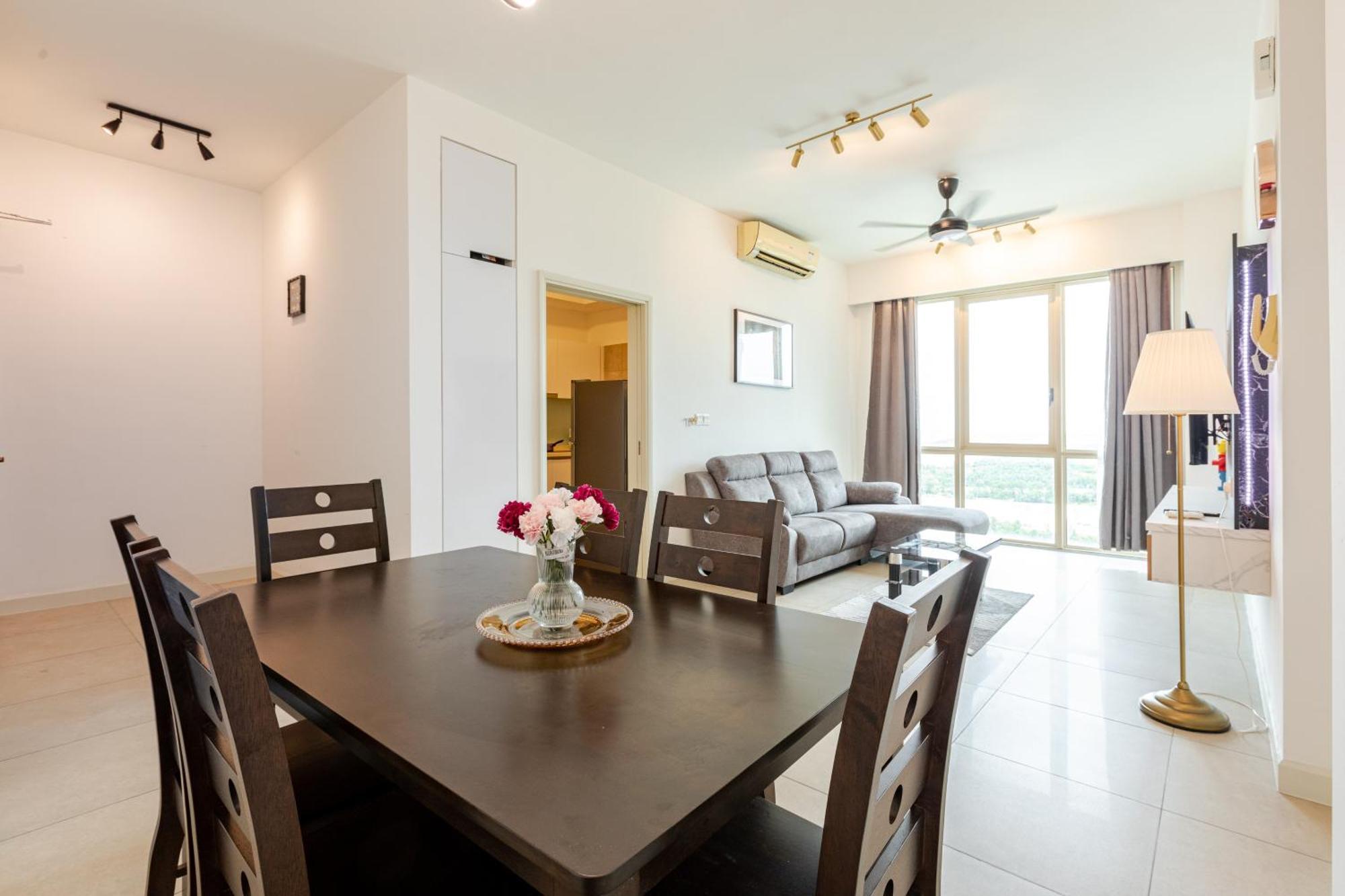 Hostahome Suites At Afiniti Residence Walk To Legoland Nusajaya  Luaran gambar